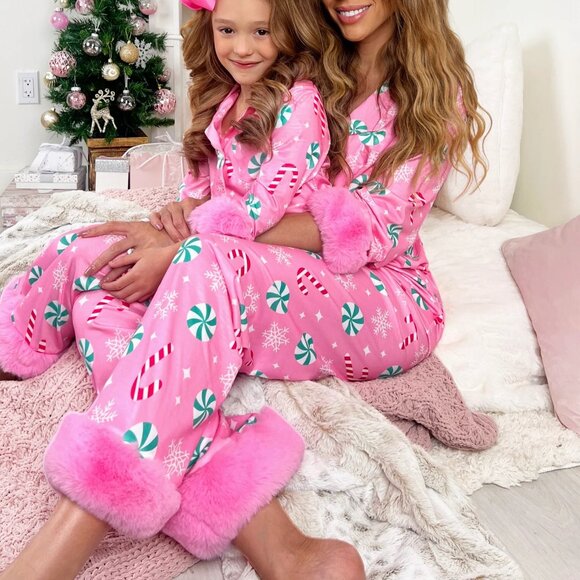 MOMMY & ME Peppermint Candy Dream Furry Pajama Set Matching Christmas Pjs 2T - Picture 10 of 10